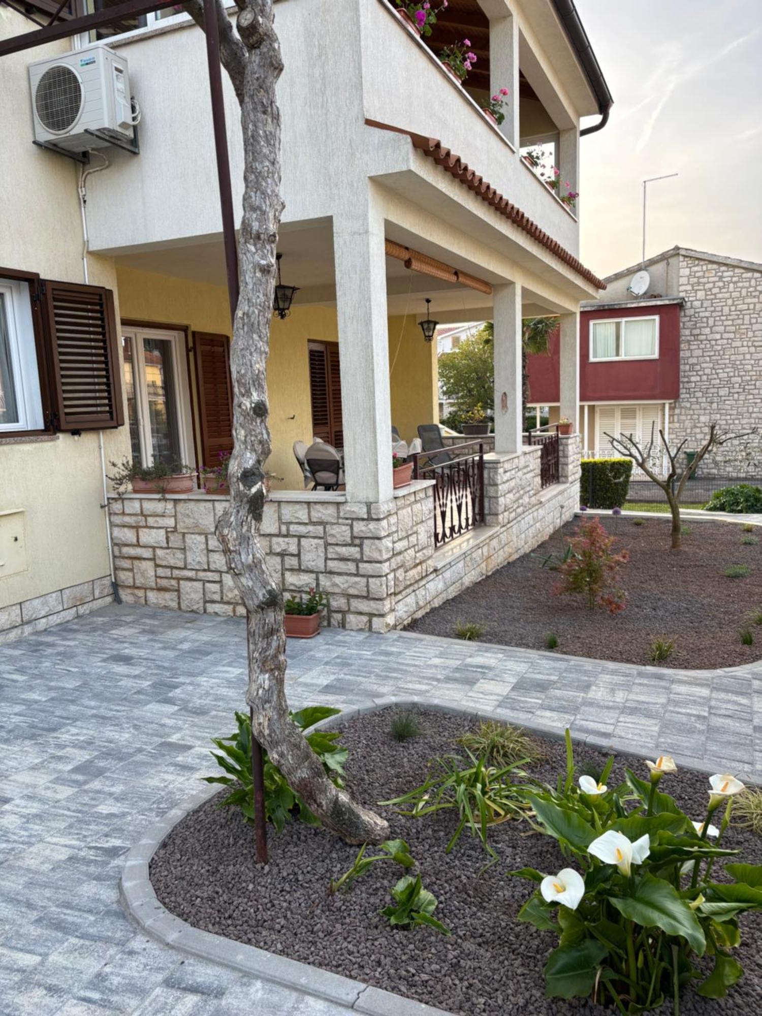 Apartmani Darko Rovinj Exteriör bild